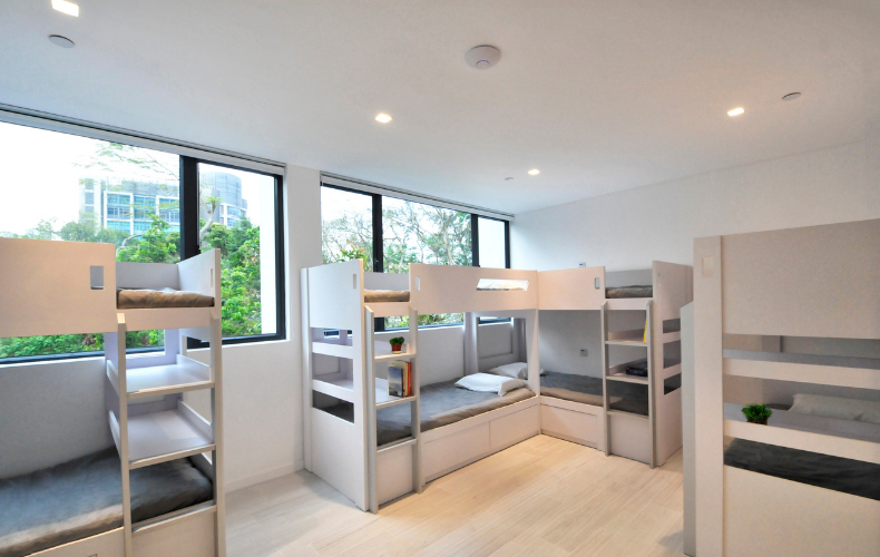 10-12-person-room_790x500